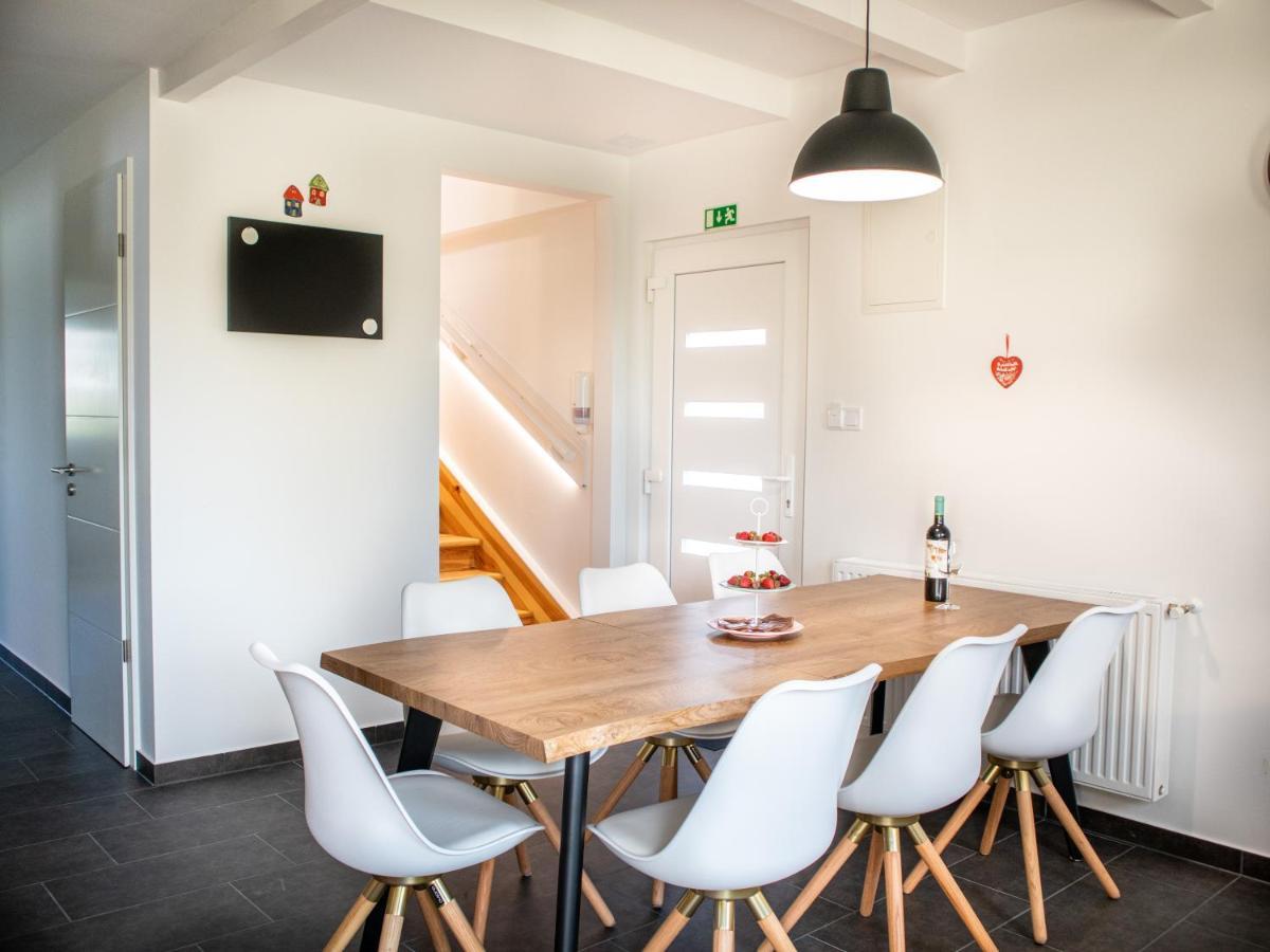 Ugo Apartman Halaszi Exterior photo
